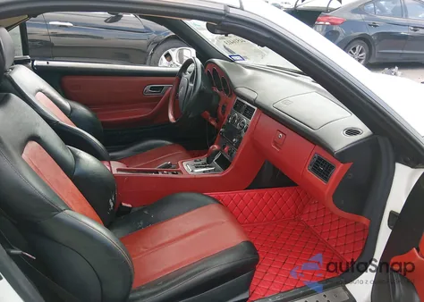 2001 Mercedes-Benz Slk 230 Kompressor z USA, uszkodzony, nr VIN WDBKK49F21F176904